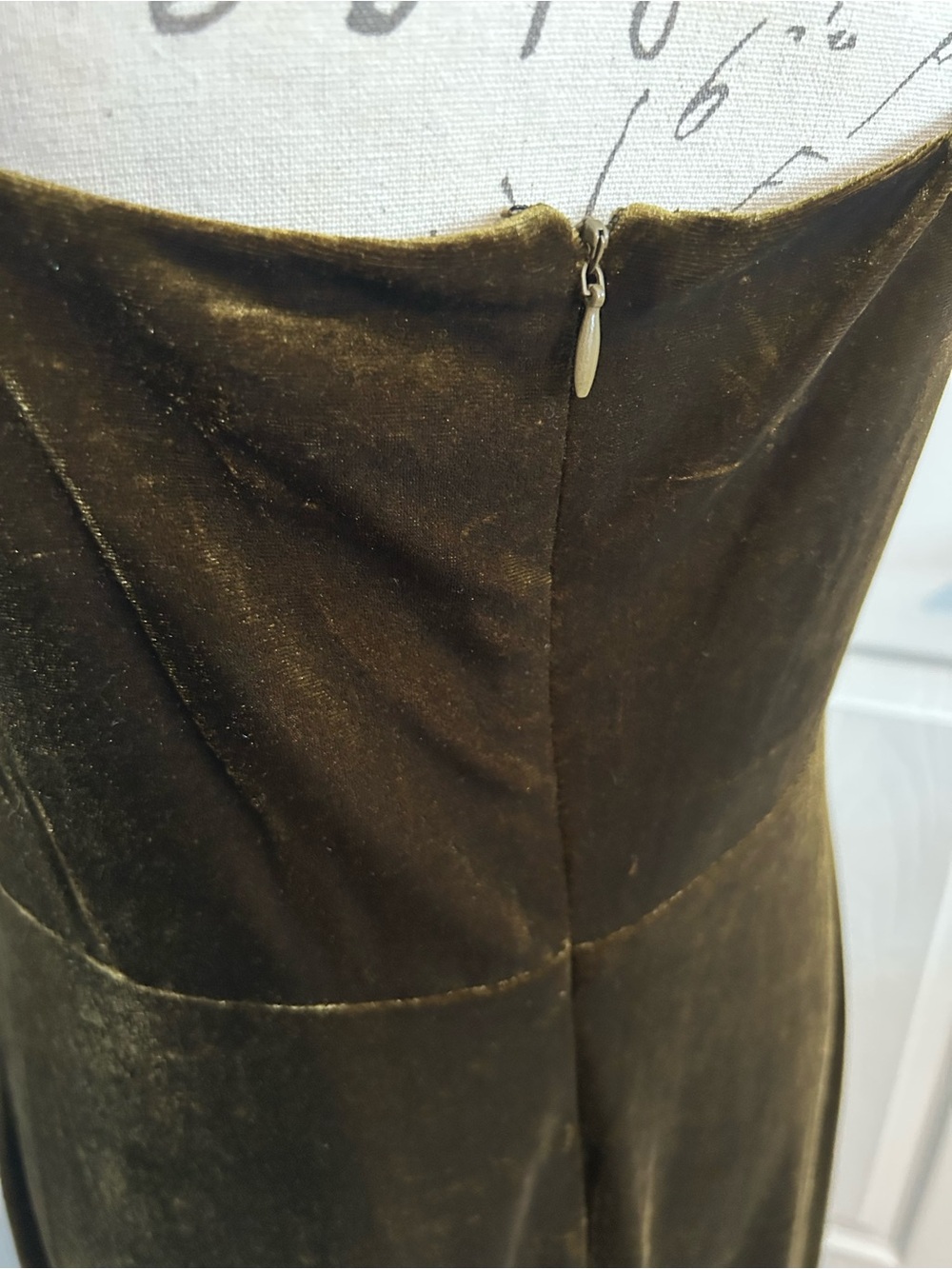 NWT Taylor Olive Green Velvet Slip Dress Size 12 - Picture 6 of 7